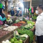 Antisipasi Kenaikan Harga Sembako, Wakil Ketua Komisi B DPRD Surabaya Sidak 7 Pasar Induk