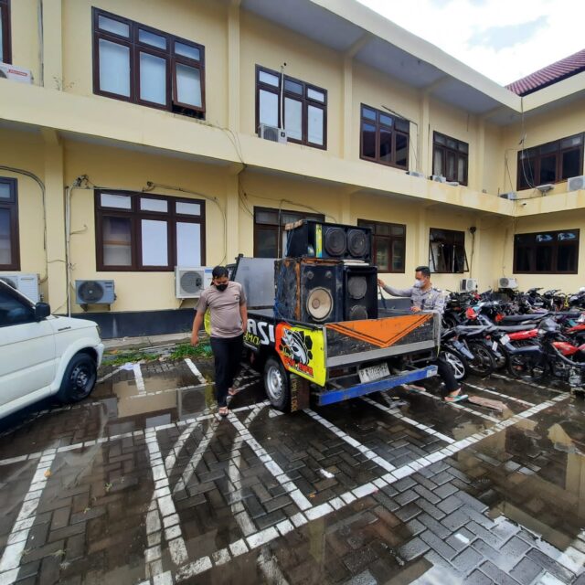 Patroli, Petugas Polsek Panji Dilempari Petasan, Enam Pemuda Diamankan