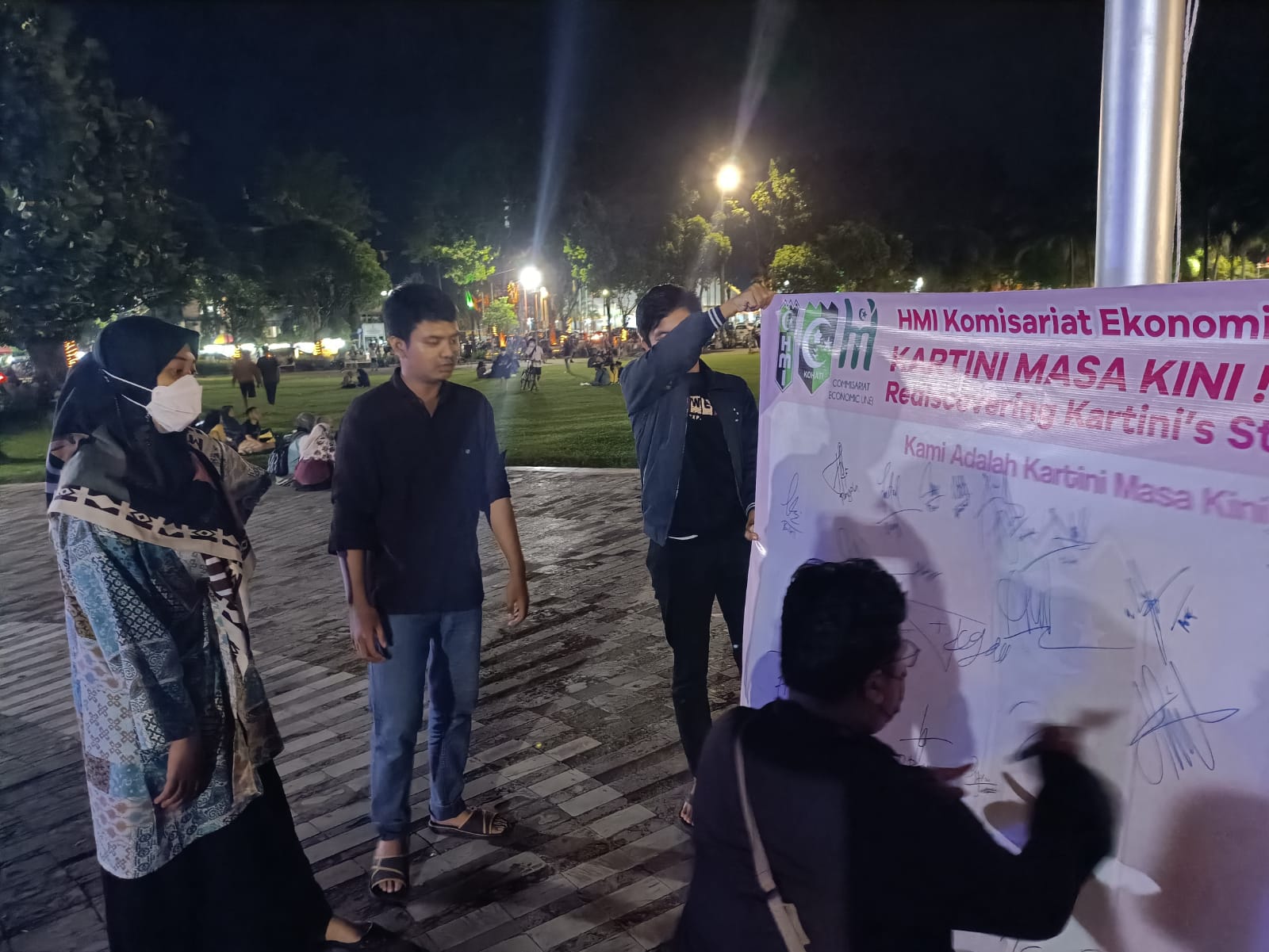 Mahasiswa Jember Kumpulkan Tanda Tangan Dukung Perpres UU Kekerasan Seksual