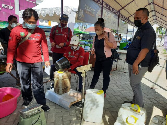 Pemkot Kediri Gelontor 6 ton Minyak Goreng Curah Subsidi Bagi Pedagang