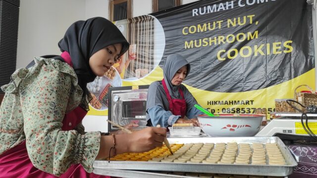 Berkah Ramadan Bagi Pembuat Kue Kering di Kediri, Permintaan Meningkat 5 Kali Lipat