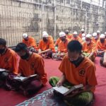 Puluhan Tahanan Polres Blitar Kota Ikuti Pondok Ramadhan di Dalam Penjara