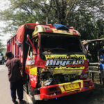 Kecelakaan Beruntun di Mojokerto, Sopir Truk Terjepit Kabin 