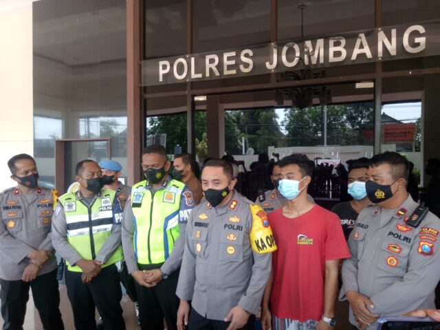 Ini Kronologi Oknum Polisi di Jombang Pukul Sopir Truk yang Viral di Medsos