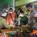 Bupati Situbondo Blusukan ke Pasar, Temukan Kenaikan Harga Sembako