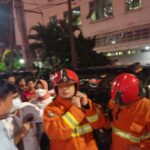 Kebakaran Tunjungan Plaza 5 Surabaya, Wali Kota Eri Cahyadi Ikut Padamkan