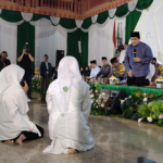 Bupati Mundjidah Dampingi Menteri BUMN saat Festival Al Banjari di Unipdu Jombang
