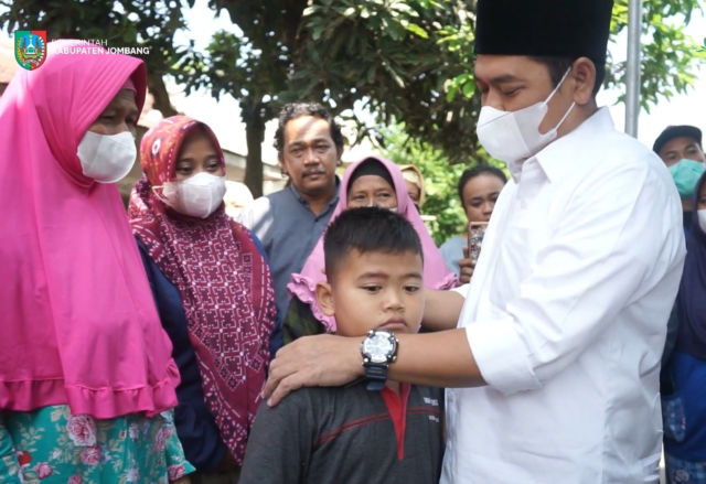 Wabup Jombang Sumrambah Sambangi Keluarga Korban Tenggelam di Sungai Brantas