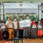 Bersama Wabup Jombang, PT CJI Ploso Bagikan 4.100 Paket Sembako Ramadan