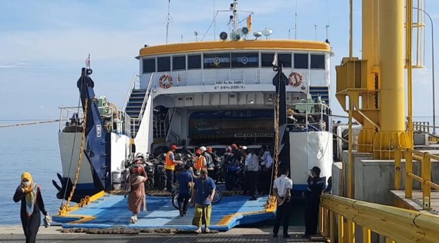 Pemudik di Pelabuhan Jangkar Situbondo Meningkat, Operator Feri DDU Tambah Trip