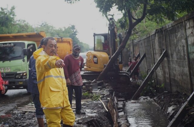 Pemkot Surabaya Normalisasi Saluran di Kawasan Rawan Genangan