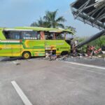 Kecalakaan Bus di Tol Mojokerto-Surabaya, 13 Penumpang Tewas