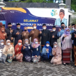 Upacara Hardiknas, Pegawai Disdikbud Jombang Berpakaian Adat Tradisional