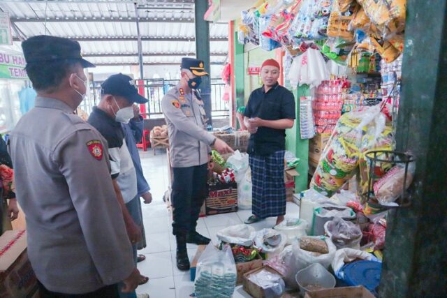 Sidak Pasar Tradisional, Kapolres Situbondo: Stok Migor Jelang Idul Kurban Aman