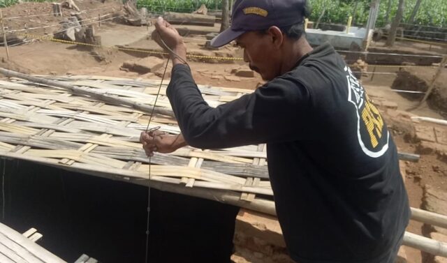 Muncul Sumber Air di Situs Pandegong Jombang, Banyak Warga Memanfaatkan