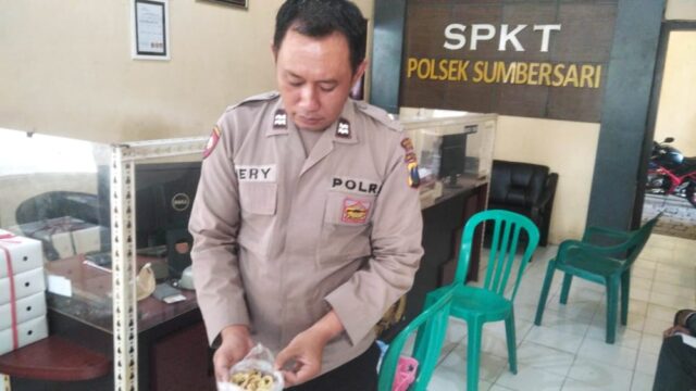 Warga Jember Heboh, Kue Onde-onde Berisi Potongan Kawat