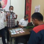 Edarkan Uang Palsu Penjaga Warkop di Surabaya Diringkus Polisi