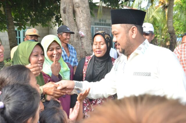 Warga Pulau Terpencil di Gresik Mendapat Ambulans Laut dan Bakal Merdeka Listrik