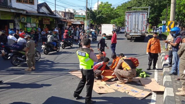 Terseret 10 Meter, Pengendara Motor Tewas di Balongsari Tandes Surabaya