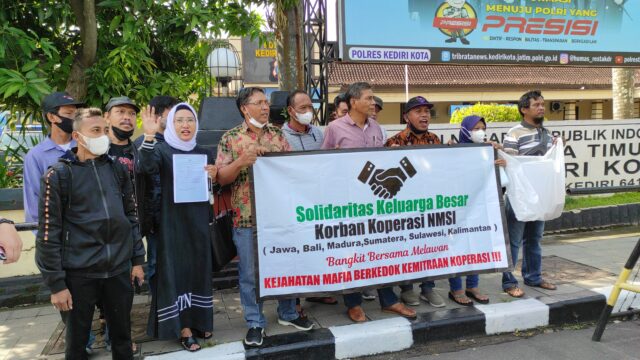 Korban Investasi Bodong Budidaya Madu Klanceng Kediri Datangi Mapolresta