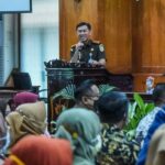 Dua ASN Terlibat Masalah Hukum, Kajari Surabaya Beri Pengarahan Lurah hingga Kepala OPD