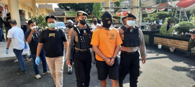 Perampok dan Pembunuh Sopir Truk Asal NTB di Situbondo Akhirnya Tertangkap di Surabaya