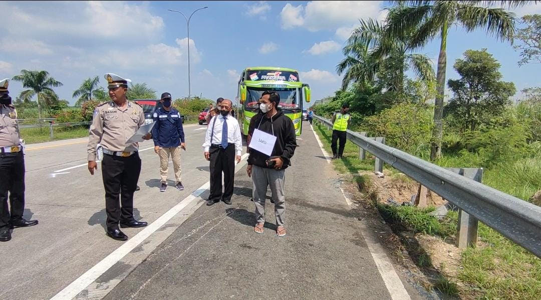 Kecelakaan Maut di Tol Mojokerto Direkontruksi, Kecepatan Bus Diketahui 120 Km/Jam 