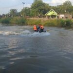 Bocah Tenggelam di Sungai Gunting Jombang Belum Ditemukan, Pencarian Berlanjut