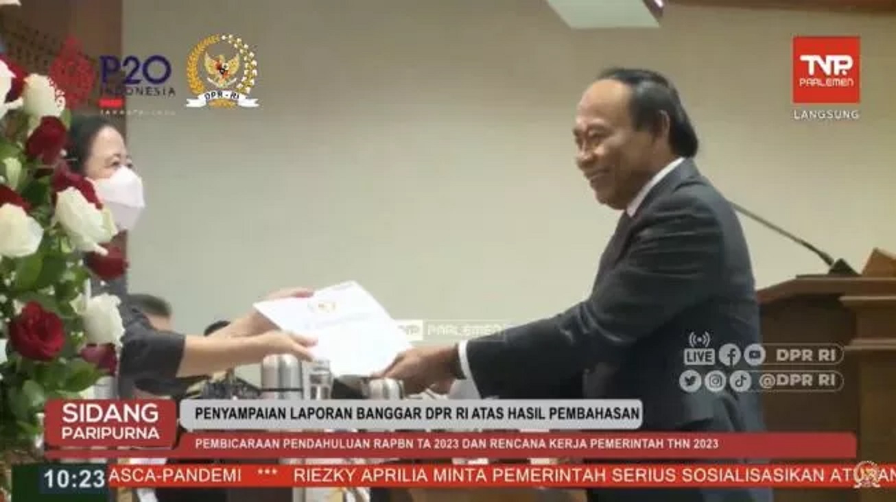 Wakil Ketua Banggar DPR Ambruk usai Beri Dokumen ke Puan Maharani