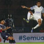 Arema FC Tekuk PSIS Semarang Berkat Gol Telat Sergio Silva