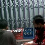 Pembobol Konter Handphone di Kediri, Terekan Kamera CCTV
