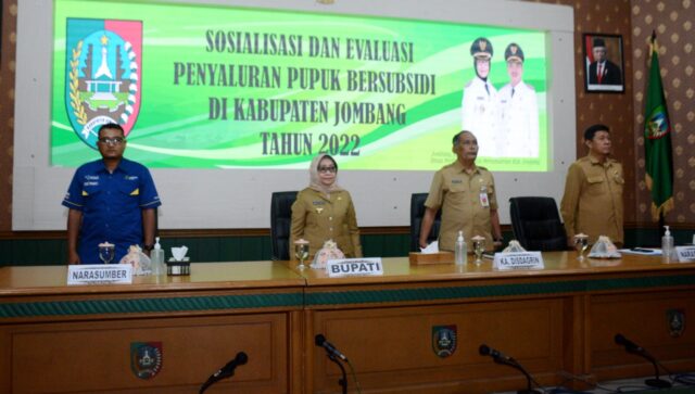 Bupati Jombang, Mundjidah Wahab Buka Sosialisasi dan Evaluasi Penyaluran Pupuk Subsidi 2022