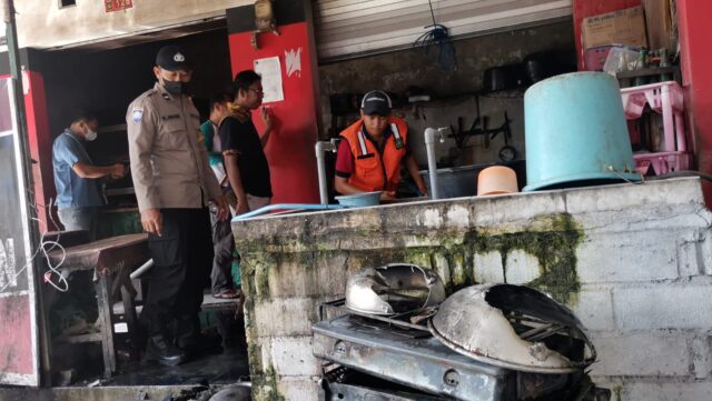 Warung Makan di Pasar Pon Kota Blitar Terbakar, Lupa Matikan Kompor