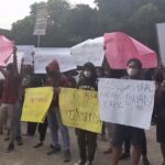 Warga Tungklur Kediri, Demo Tuntut Copot Oknum Perangkat Desa yang Diduga Selingkuh