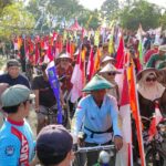 Ribuan Onthelis dari Nusantara Ikuti Parade Sepeda Tua di Kota Kediri