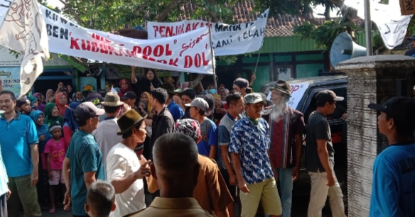 Warga Desa Dateng Lamongan, Tolak Tanah Rawa Dikuasai Orang Luar