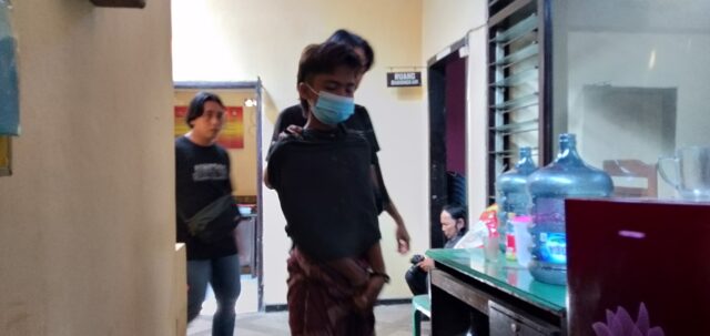 Kepergok Curi Motor, Pemuda 17 Tahun di Pasuruan Terkapar Dimassa Warga