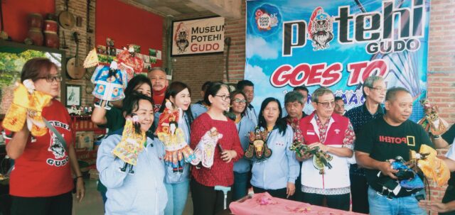 Wayang Potehi Gudo Jombang Mentas di Festival Terbesar Keempat di Belanda