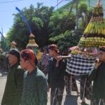 Puluhan Warga Desa Sukorejo Kediri Gelar Ritual Kirab Tumpeng ke Situs Calon Arang