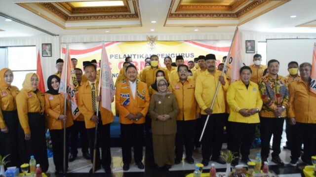 Bupati Jombang Mundjidah Wahab Hadiri Pelantikan Sejumlah Pengurus DPC MKGR