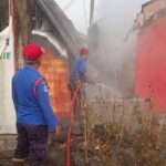 Tempat Penyimpanan BBM Milik Pom Mini di Jember Terbakar, Petugas Terluka