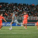 Penalti Borneo FC Jelang Akhir Laga Gagalkan Persebaya Bawa Pulang Poin