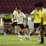 Tiba di Surabaya, Timnas Indonesia Mulai Berlatih Jelang Kualifikasi Piala AFC