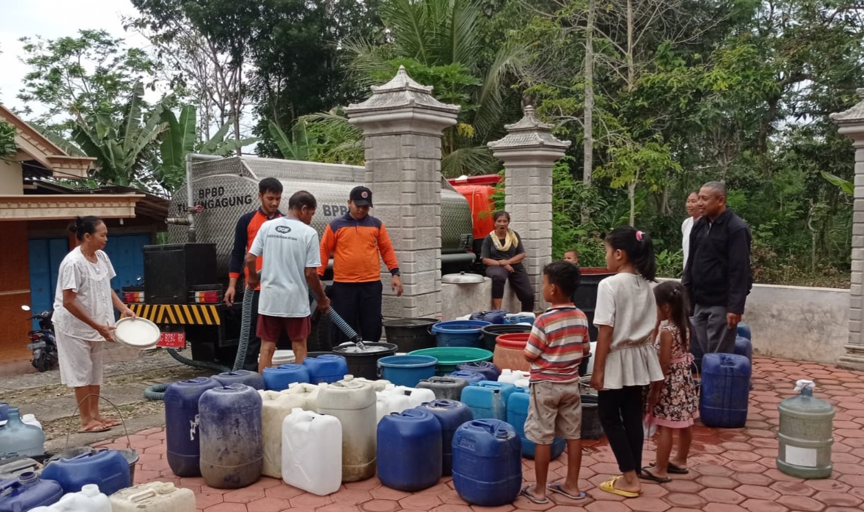 Dua Desa di Tulungagung Kekurangan Air Bersih