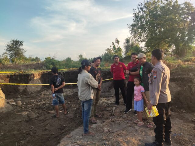 Penambang Tetap Lakukan Penggalian pada Lokasi Artefak Kuno di Situbondo, Meski Di-Police Line