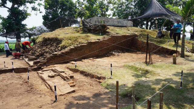 Eskavasi Situs Watesumpak Mojokerto, Ditemukan Keramik dan Tembikar Asal Tiongkok Era Dinasti Yuan 