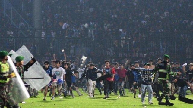 Bonek Mania Sebut Mitigasi Bencana Stadion Indonesia Kurang