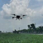 Petani Jombang Dikenalkan Drone Penyemprot Hama Tanaman