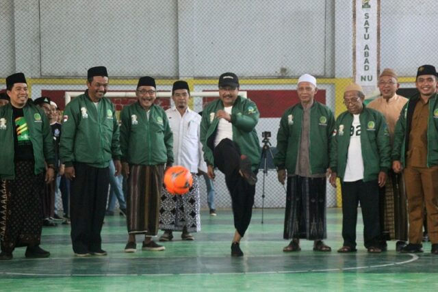 Hari Santri, Gus Ipul Buka Laga Futsal Sarungan di Kota Pasuruan