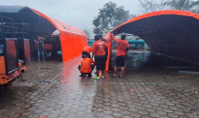 Atap Bangunan SDN di Jember Ambruk, 4 Kelas Tidak Bisa Dipakai KBM